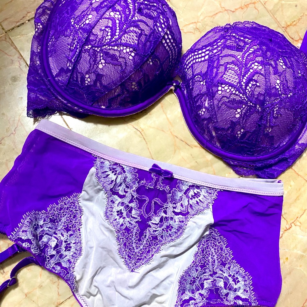 Victoria Secret set push up bra 34DD and panties S